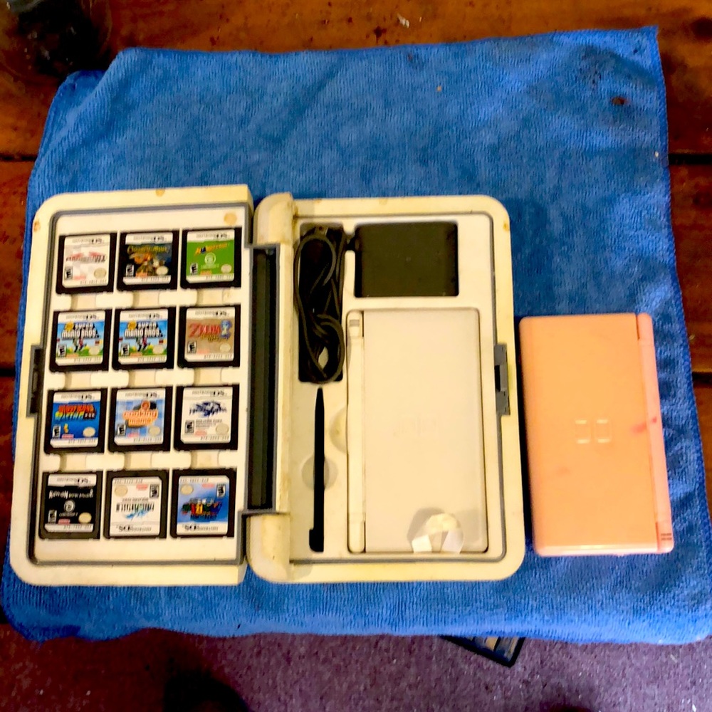 Nintendo DS lite